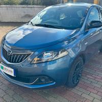 Lancia YPSILON ECOCHIC 1.0 FIREFLY 70CV SILVER