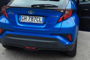 Auto CHR Toyota Hybrid 