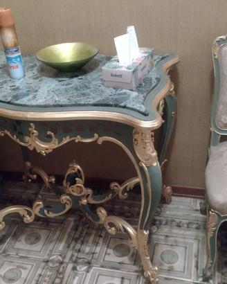 Salottino in stile francese