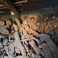 legna per camino o stufa tagliata olivo mandordo