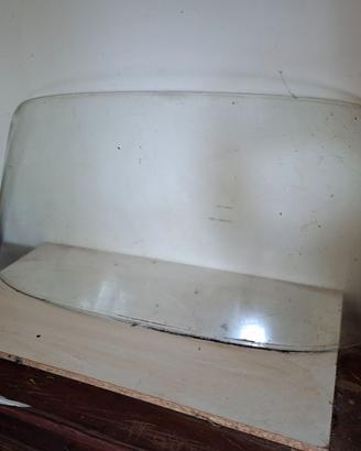 Parabrezza Maggiolone 1303 del 1974