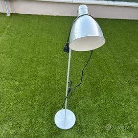 Lampada da terra Ikea