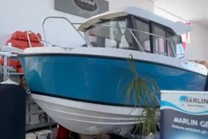 Quicksilver 705 pilot house