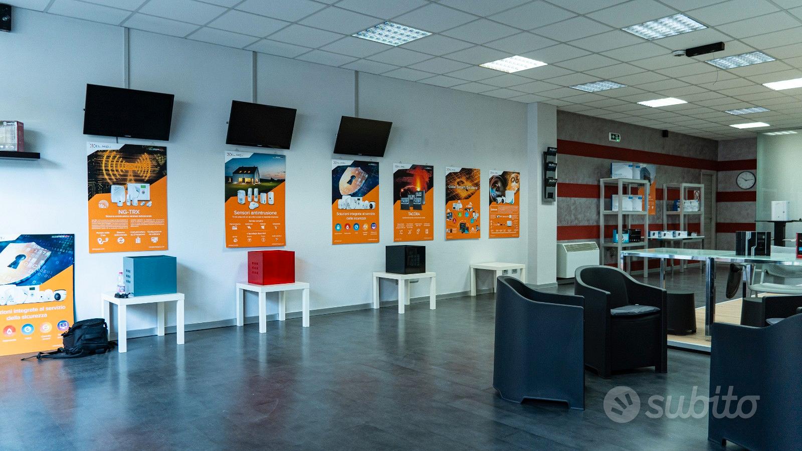 Locale Commerciale in Saint-Christophe,Aosta - Vista 4