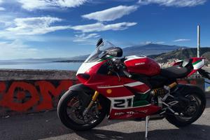 Ducati Panigale V2 Bayliss edition