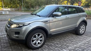 LAND ROVER Range Rover Evoque 2.2 TD4 5p. Pure