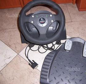 Volante con pedaliera