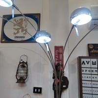 lume a piantana a cinque bracci in acciaio 