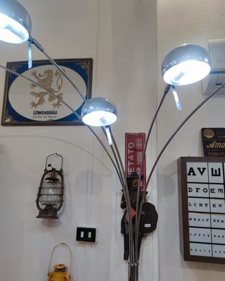 lume a piantana a cinque bracci in acciaio 