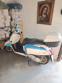 Kymco 200i
