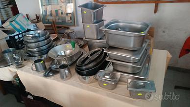 Inox acciaio pentolame vassoi