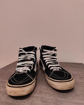 Scarpe Sneakers Vans Skate Shoes Nere e Bianche