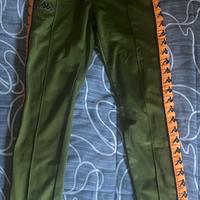 Pantalone Kappa verde con banda laterale arancione