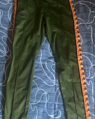Pantalone Kappa verde con banda laterale arancione