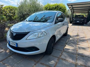 Lancia Ypsilon elefantino GPL