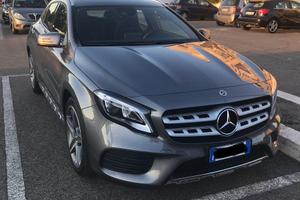 MERCEDES GLA 200