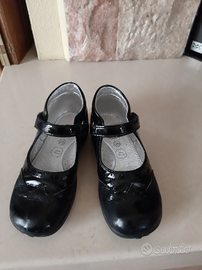 Scarpe in Vera pelle lucida, n. 26