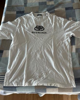 T-shirt Balenciaga bianca con logo