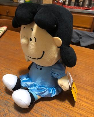 Lucy mafalda peluche peanuts