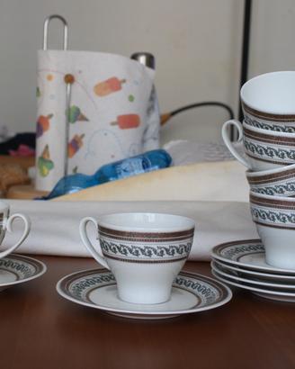 Servizio 6 tazzine da Caaffè/ Tè  con piattini