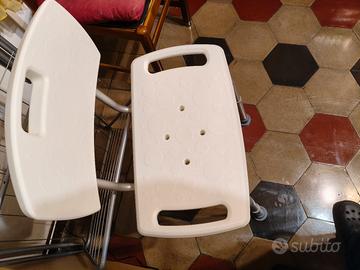 Sedia da doccia per anziani 
