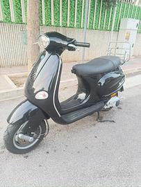Piaggio et4 150
