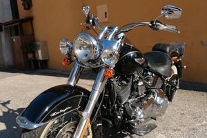 Harley Davidson Softail Deluxe FLSTN 1585