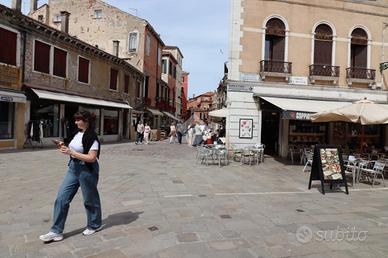 NEGOZIO A VENEZIA