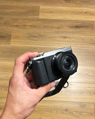 Panasonic Lumix GX80 + 3 Obiettivi