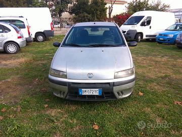 Fiat Punto 1.2i cat 3 porte 00