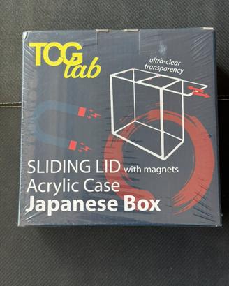 Acrylic case per box