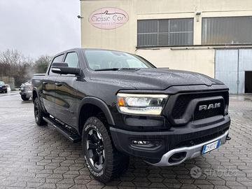 DODGE RAM 1500 V8 HEMI CREW CAB - REBEL