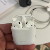 Apple AirPods 1 Generazione con custodia di ricari