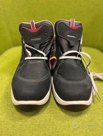 Scarpe antinfortunistiche nuove