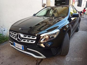 Mercedes-Benz GLA 220 d Automatic 4MATIC Business