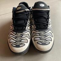 Nike Air Tn bianche e nere