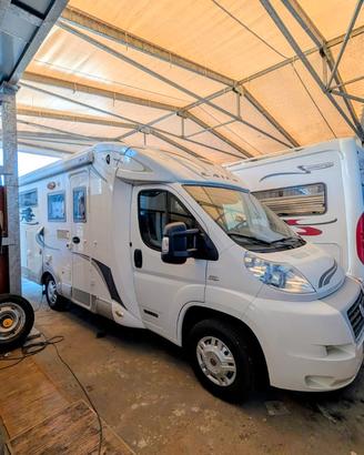 LAIKA X650R SEMINTEGRALE CON BASCULANTE