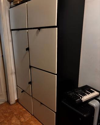 armadio bianco e nero con cassetti