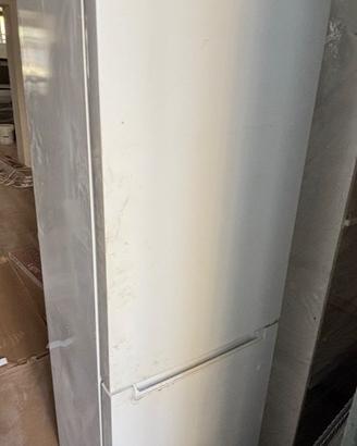 Frigorifero congelatore Indesit