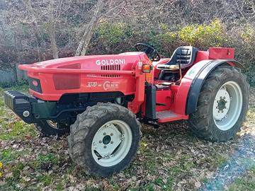 Trattore goldoni Star 3070 con carro e aratro