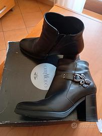 Scarpe a tronchetto in pelle n 39