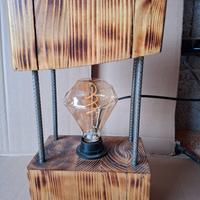 Portalampada industriale  legno e ferro