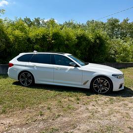 BMW serie 5 Touring 550d xDrive 400 cv F. Optional