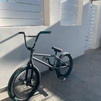 Bmx assemblata