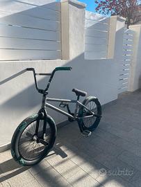 Bmx assemblata