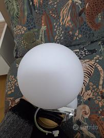2 Applique con diffusore sferico in vetro bianco