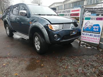 Mitsubishi L200 2007- per ricambi