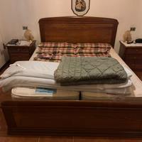 Camera matrimoniale completa legno massello