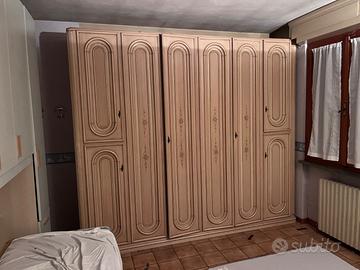 Armadio in legno