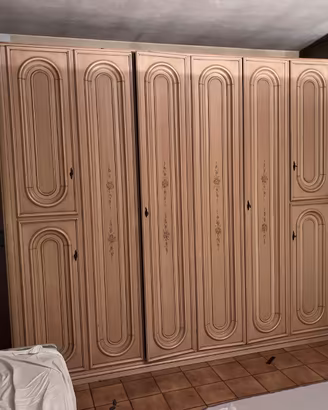 Armadio in legno